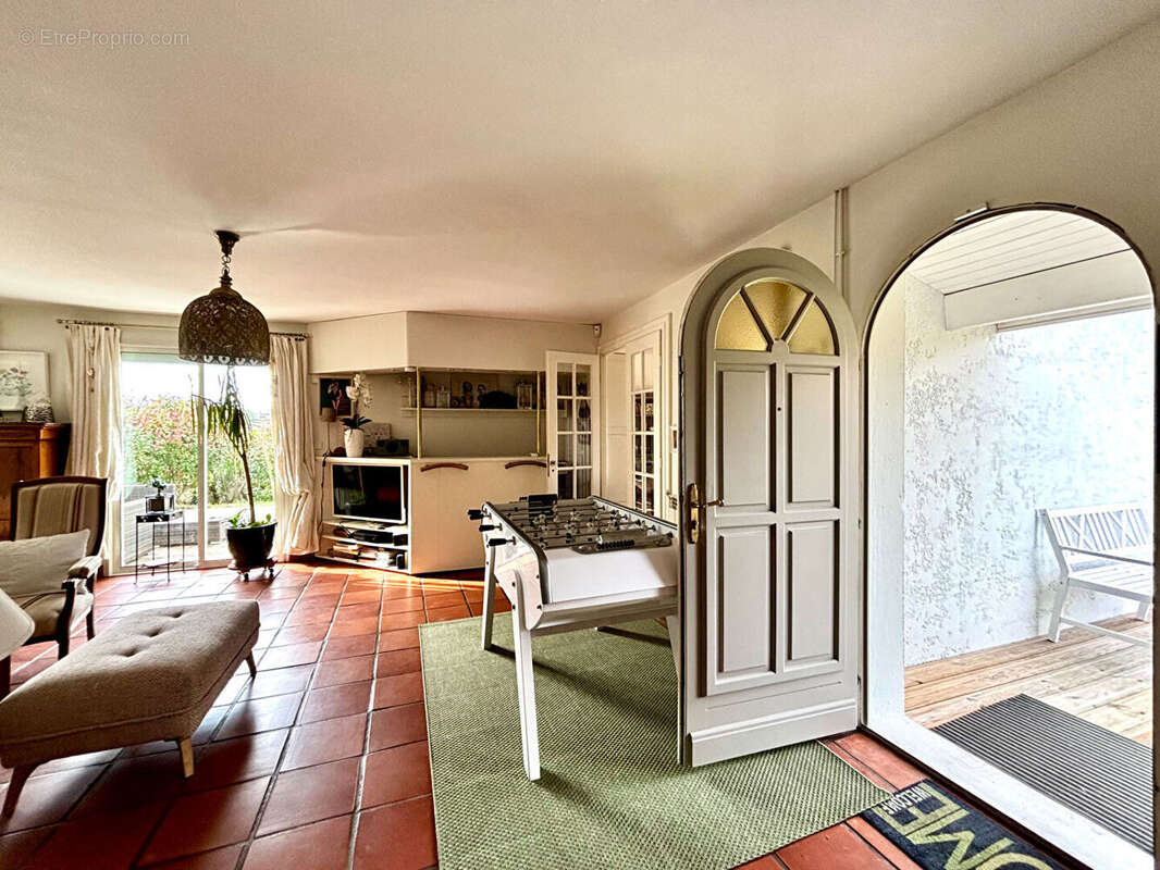 Maison à BLANQUEFORT