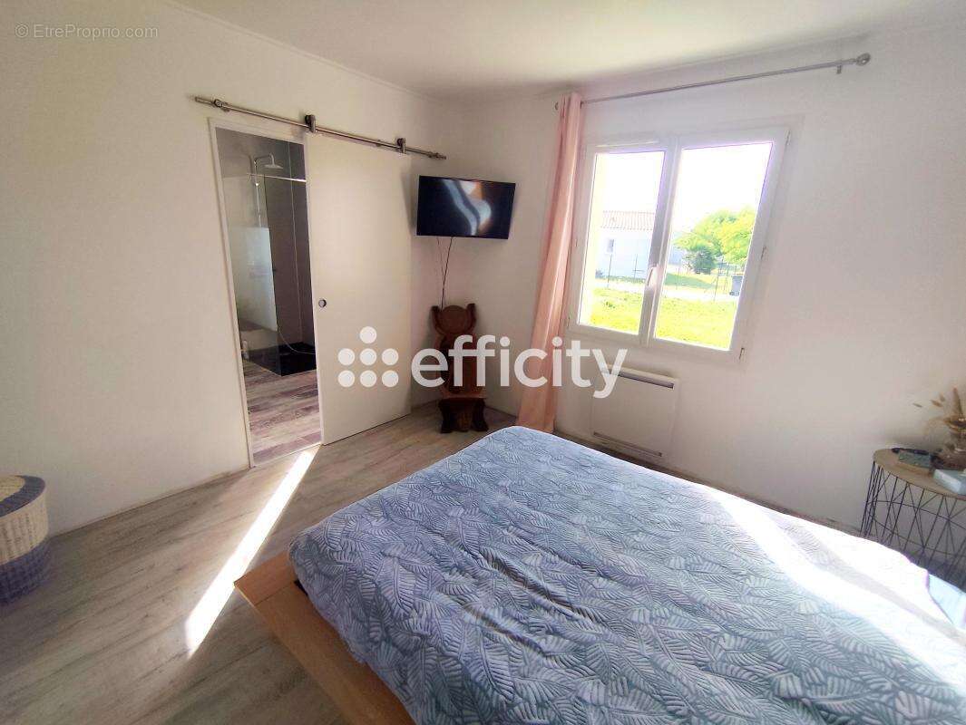 Maison 133 m² à Perignac  - photo 15