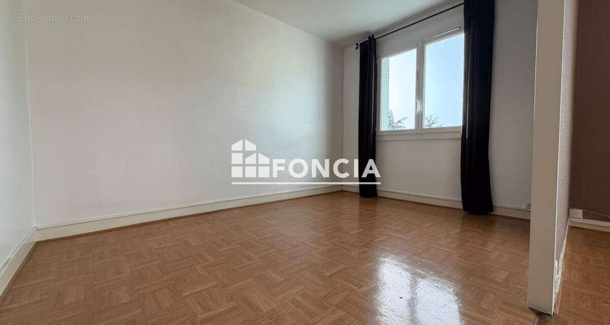 Appartement à BOURGOIN-JALLIEU