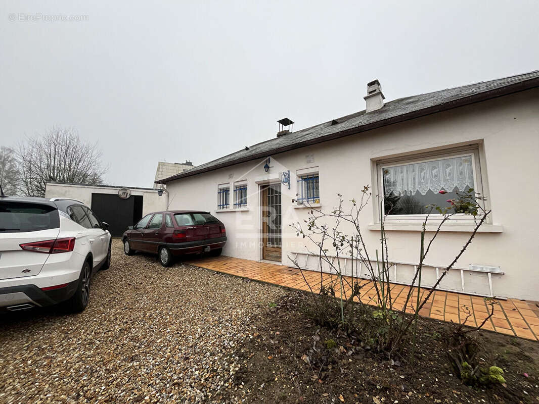 Maison à BOURG-ACHARD