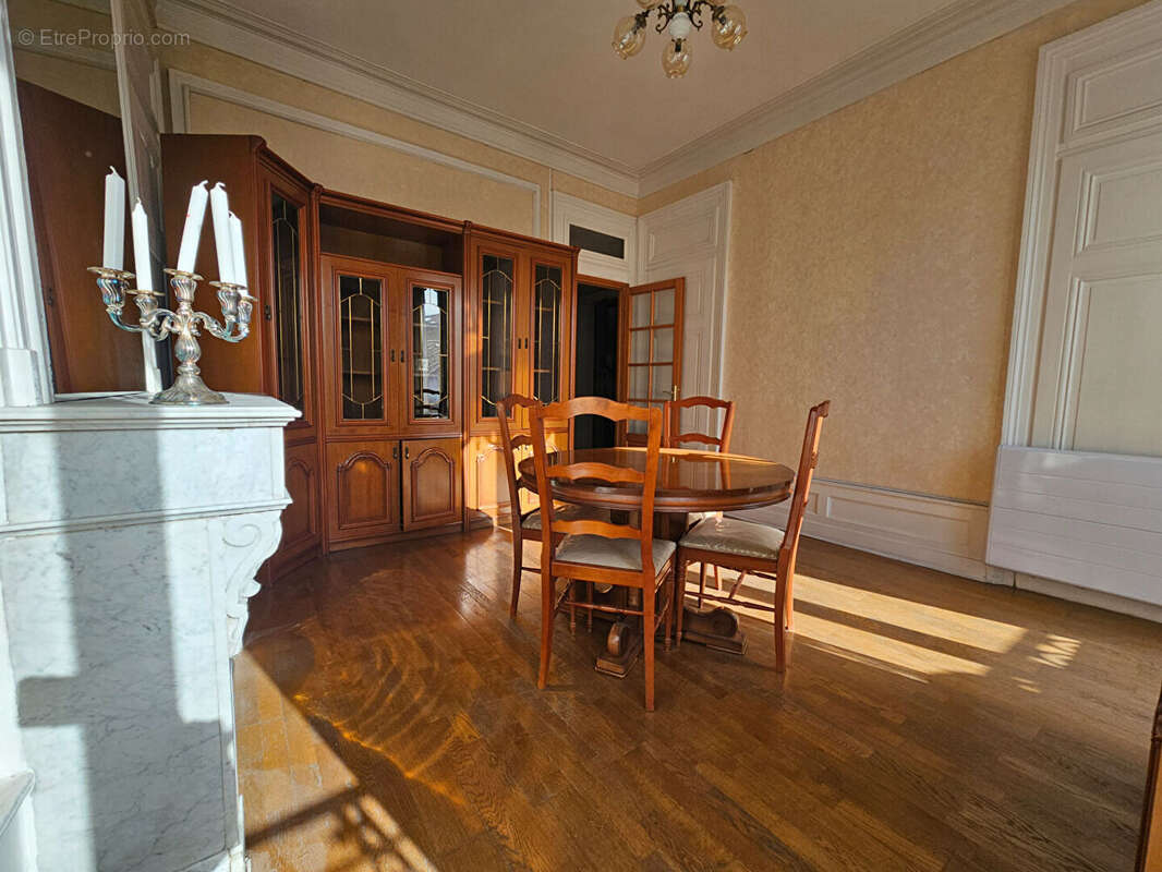 Appartement à LYON-1E