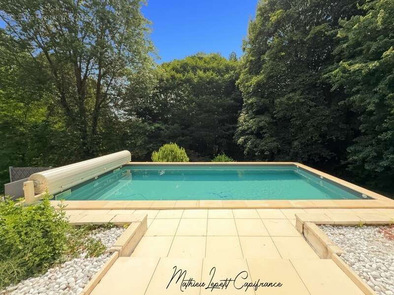 Maison à COULOUNIEIX-CHAMIERS