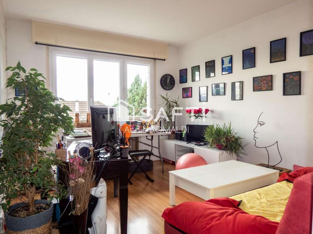 Maison 122 m² à Argenteuil  - photo 4