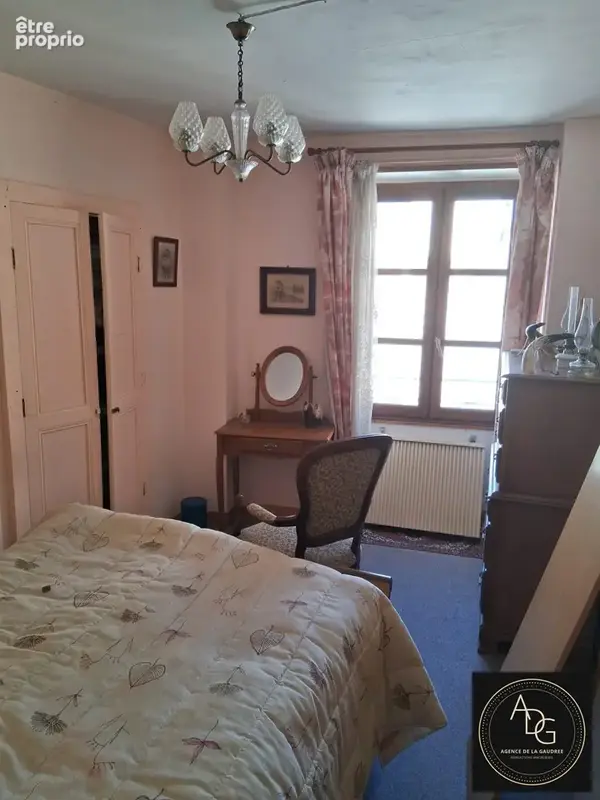 Maison 6 pièces 97 m² à vendre à Larochemillay (58370) - photo 6