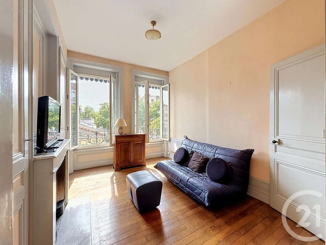 Appartement 34 m² à Lyon-7e  - photo 3