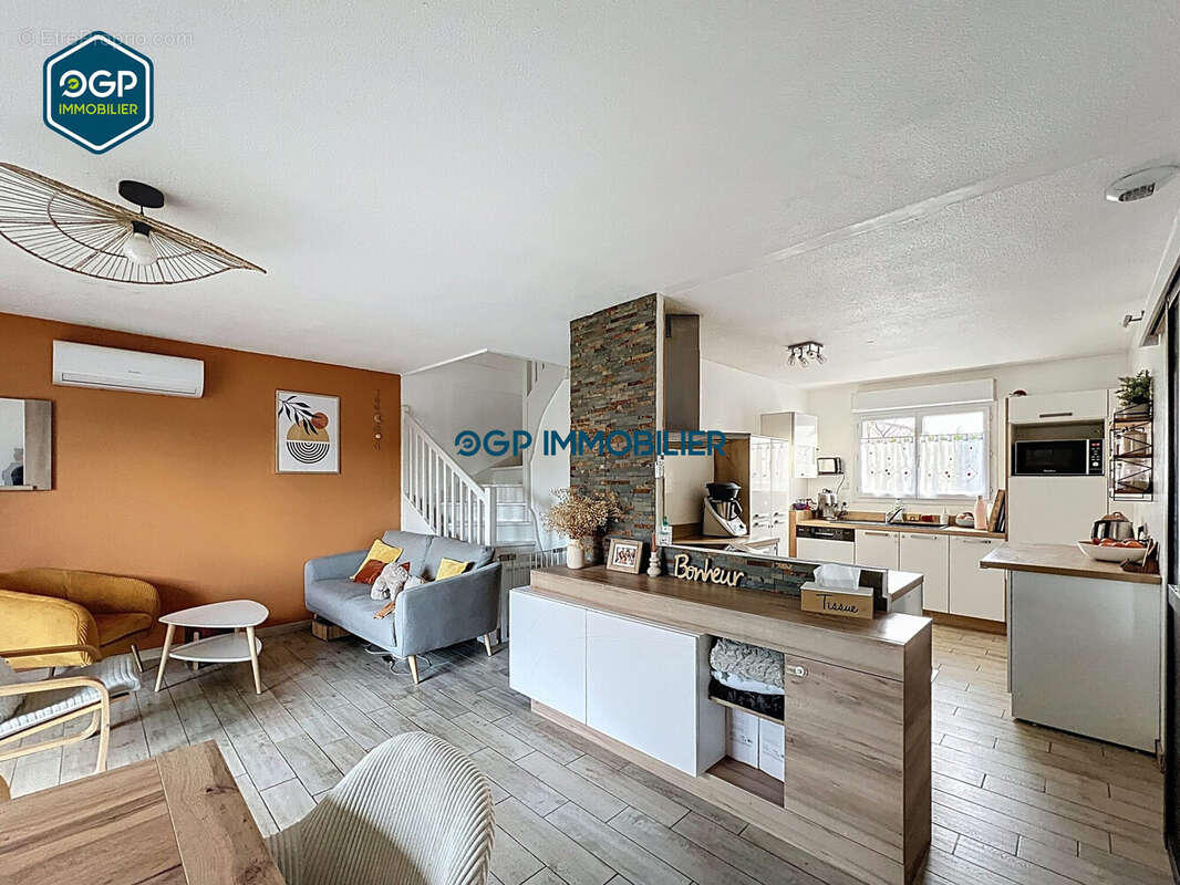 Maison à SAINT-SULPICE