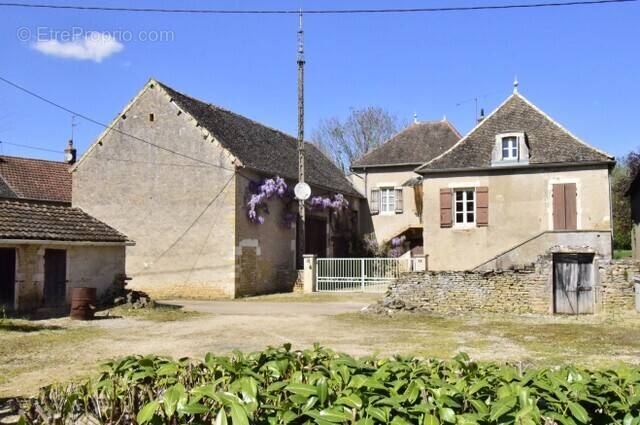 Maison à GIVRY