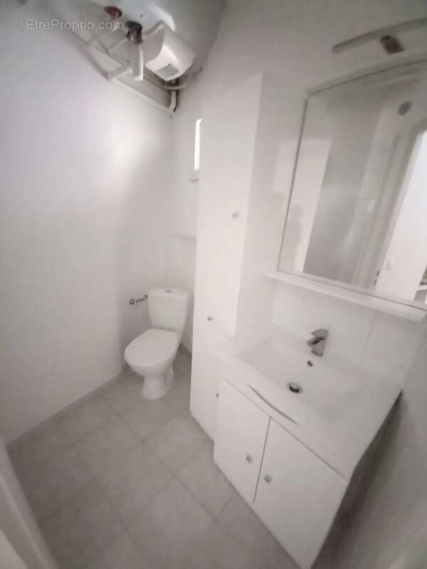 Appartement à PUGET-THENIERS