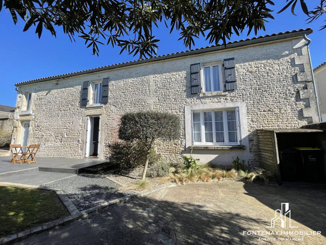 Maison à NALLIERS