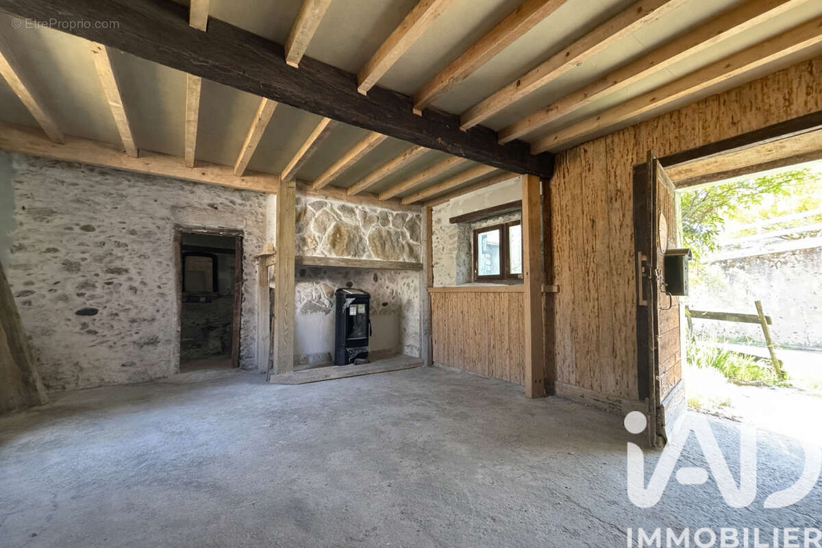Maison 270 m² à Baigts-De-Bearn  - photo 2