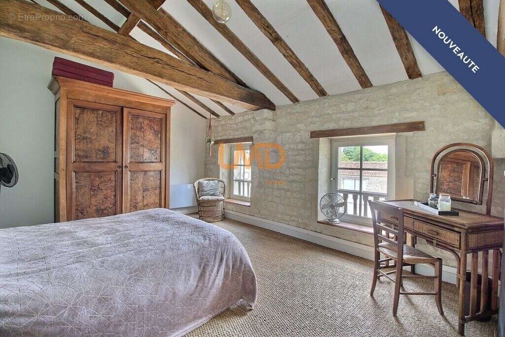 Demeure ancienne rénovée avec piscine - photo 4