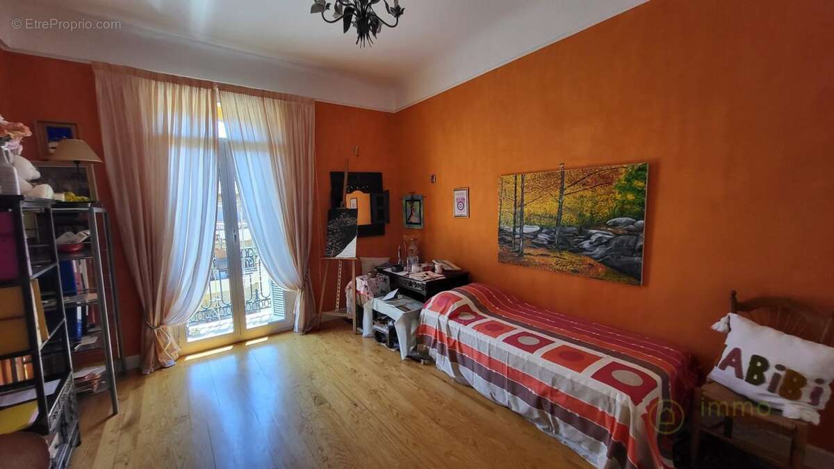 Appartement à MENTON