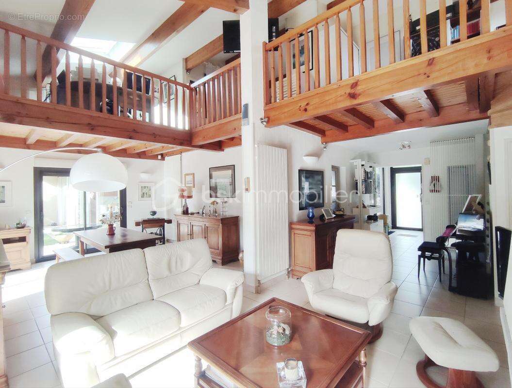 Maison à GUJAN-MESTRAS