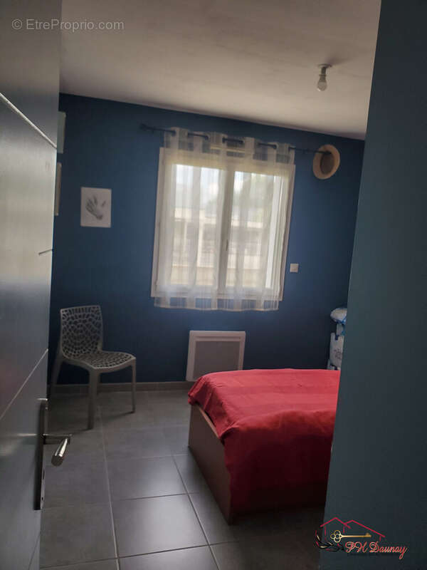 Maison à SAINT-HILAIRE-DE-BRETHMAS