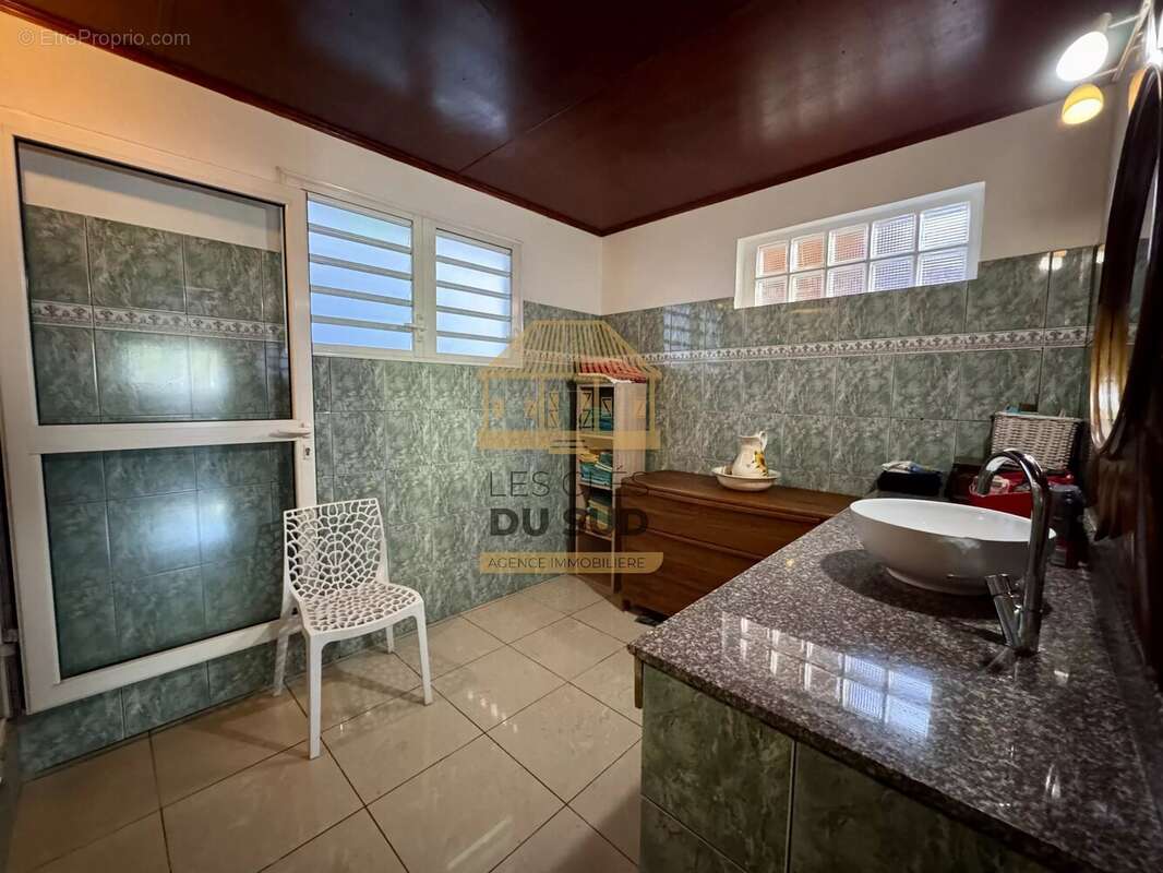 Maison familiale de 4 chambres avec garage fermé - photo 9