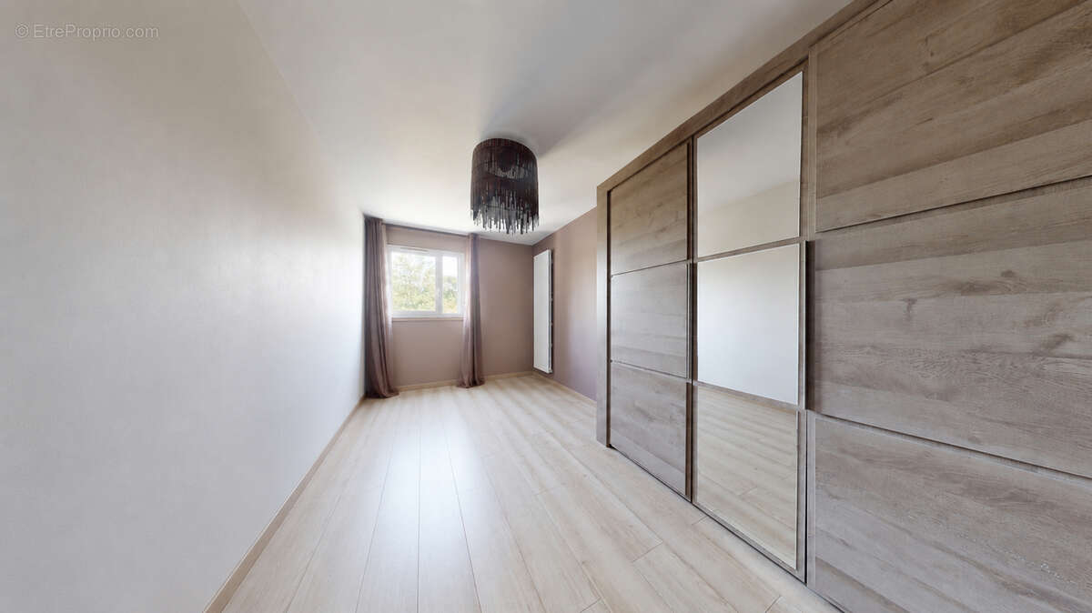 Appartement à THIAIS