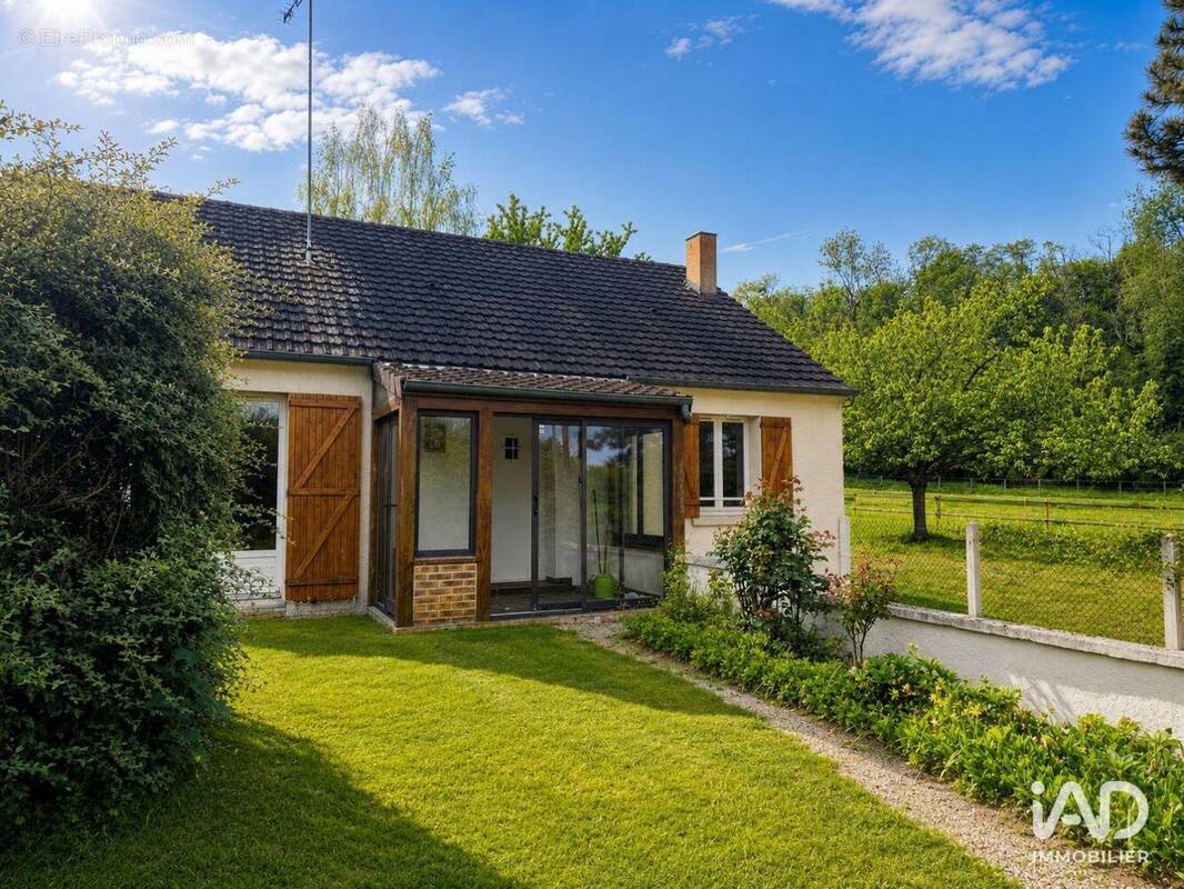 Photo 1 - Maison à NESLES-LA-VALLEE