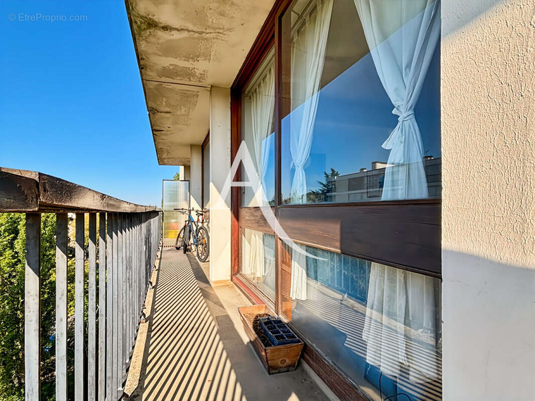 Appartement à FONTENAY-LE-FLEURY