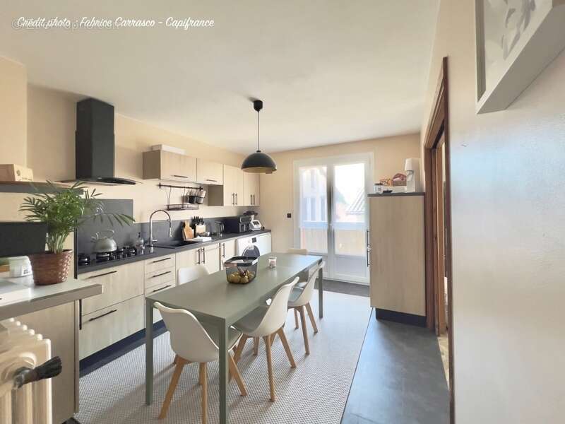 Maison à SAINT-BONNET-PRES-RIOM