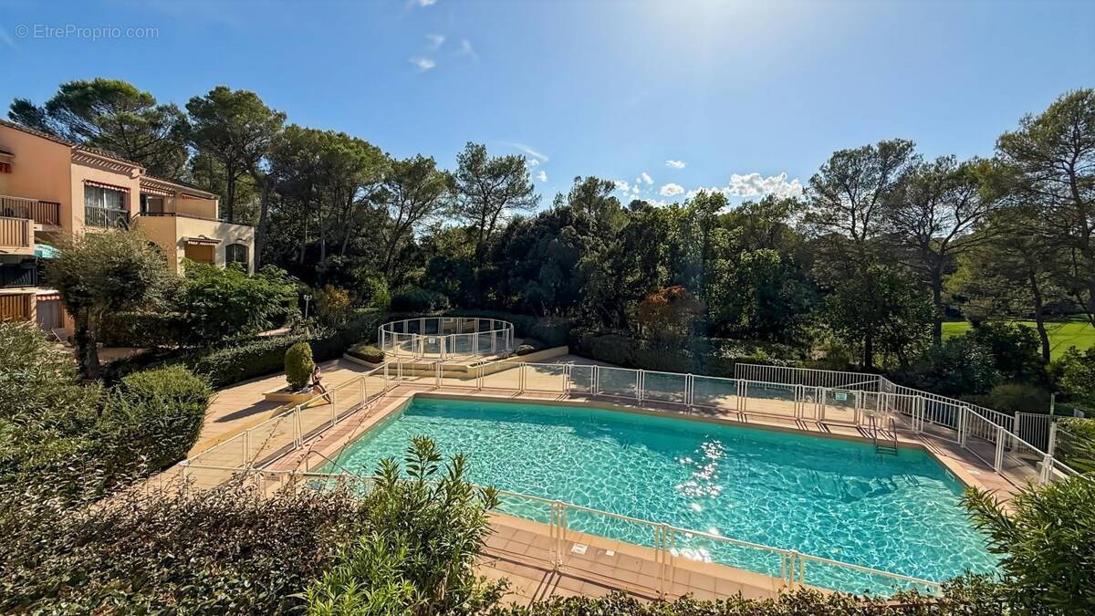 Appartement à SAINT-RAPHAEL