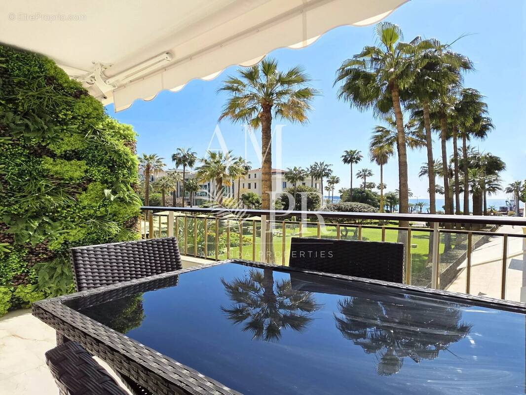Appartement à CANNES