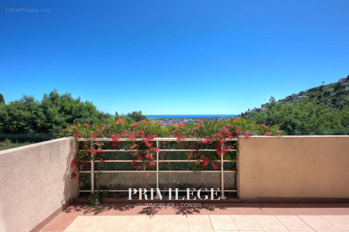 Appartement à MANDELIEU-LA-NAPOULE