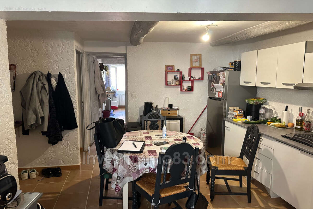 Appartement à BARJOLS