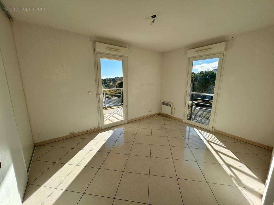 À vendre – T2 50m2 terrasse - parking Fréjus 83600 - photo 8