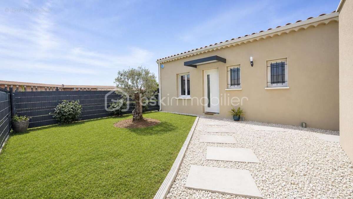 Maison à MONTELIMAR