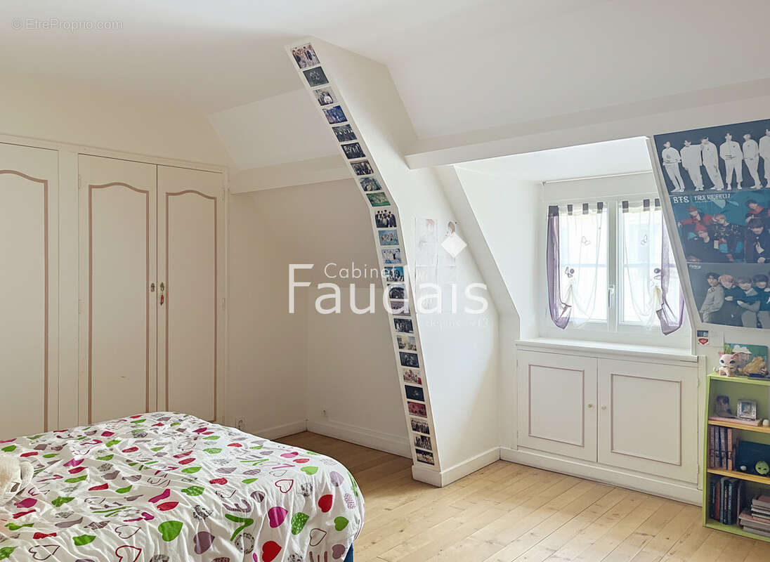 Maison à PERIERS