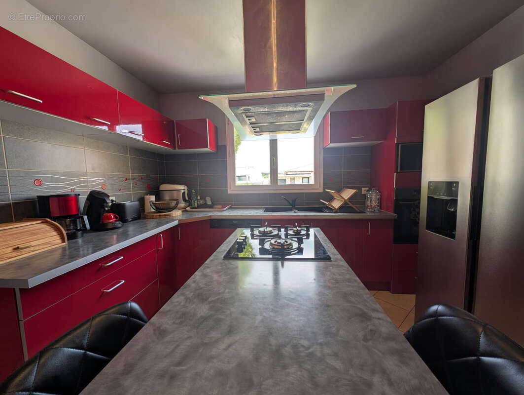 Villa 4 chambres avec piscine et garage dans un quartier calme - photo 8