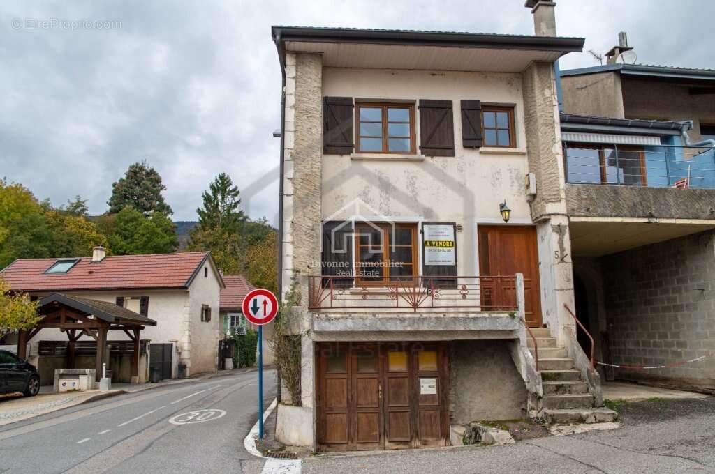 Appartement à DIVONNE-LES-BAINS