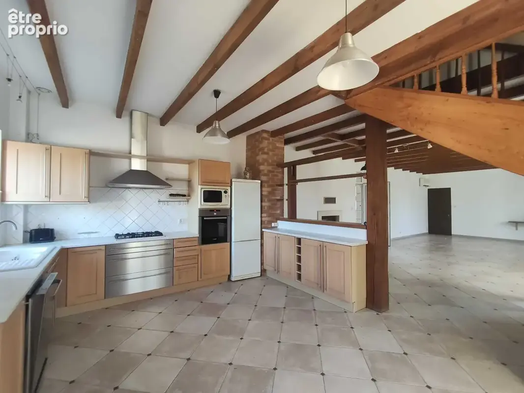 Maison 11 pièces 321 m² à vendre à La Rochefoucauld (16110) - photo 4