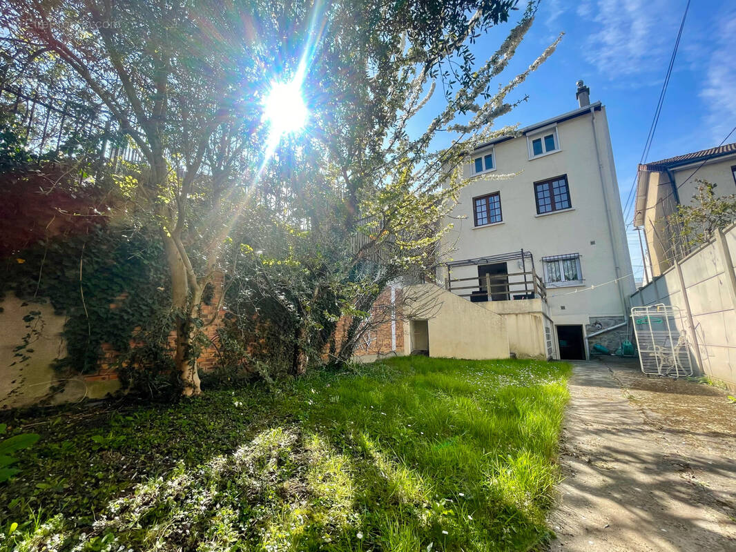 Maison à LE BOURGET