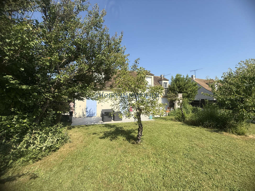Maison à THOIRY
