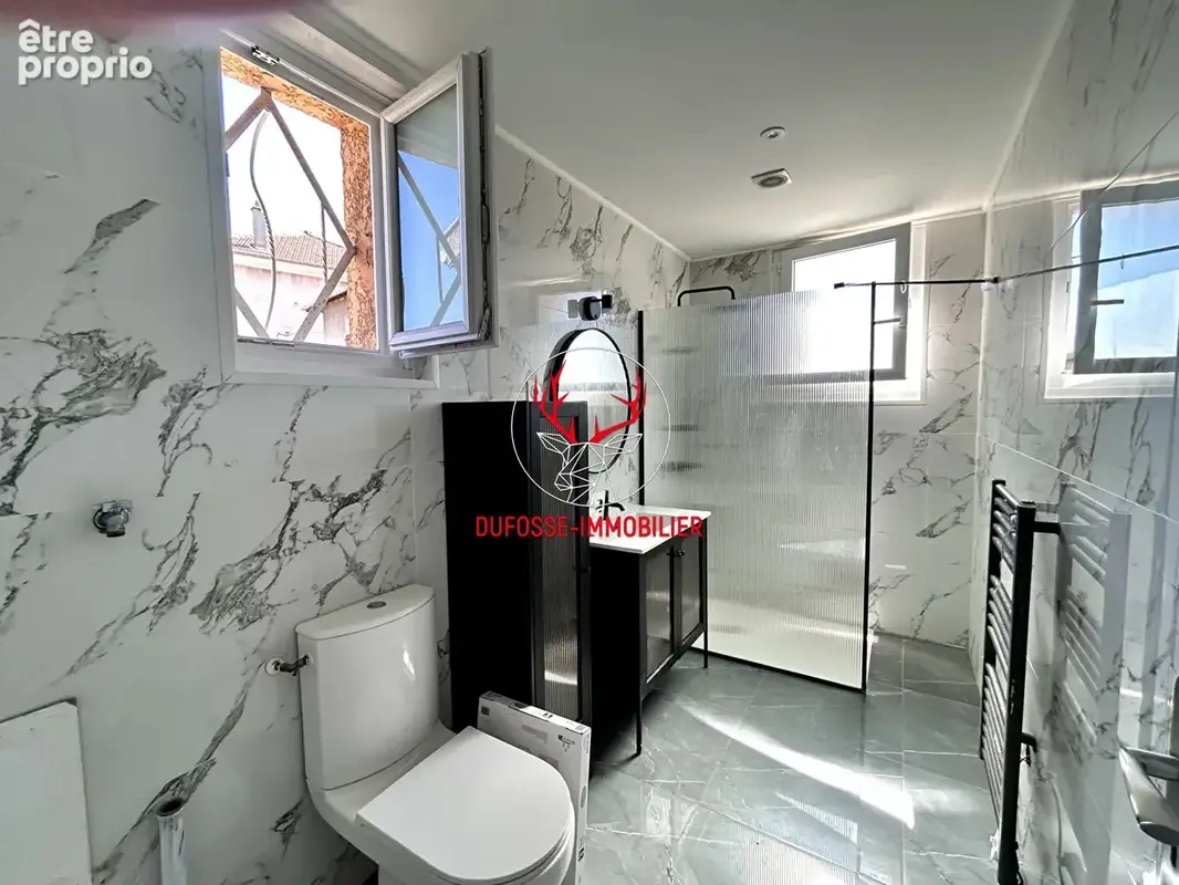 Feyzin les razes : t4 94 m² - 3 chambres et grande pièce de vie - petite copropriété - faibles charges - photo 14