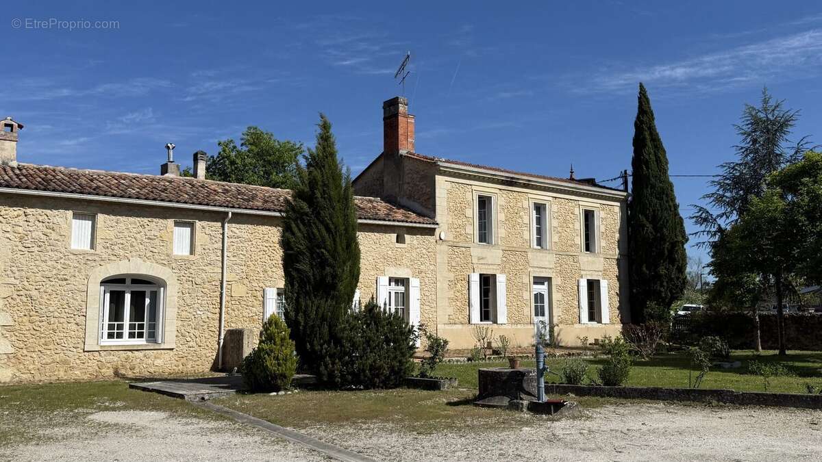 Maison à LANDIRAS
