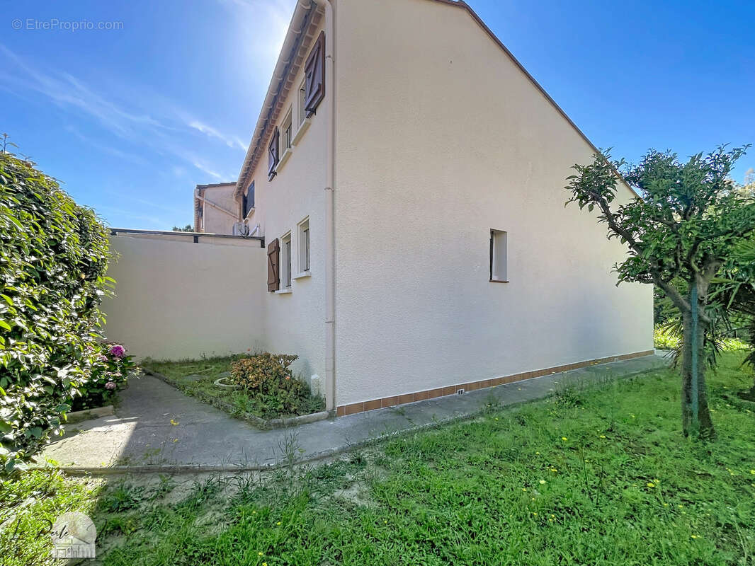 Maison à SAINT-CYPRIEN