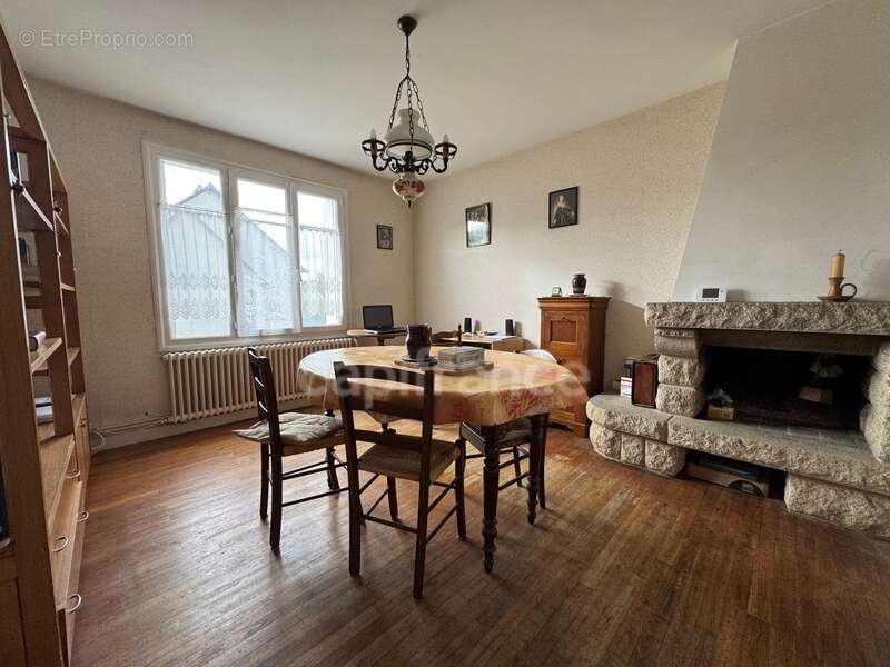 Maison à CARHAIX-PLOUGUER