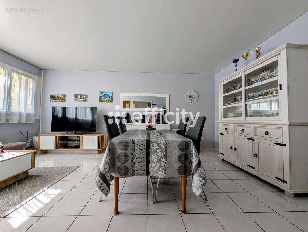 Appartement à ENGHIEN-LES-BAINS