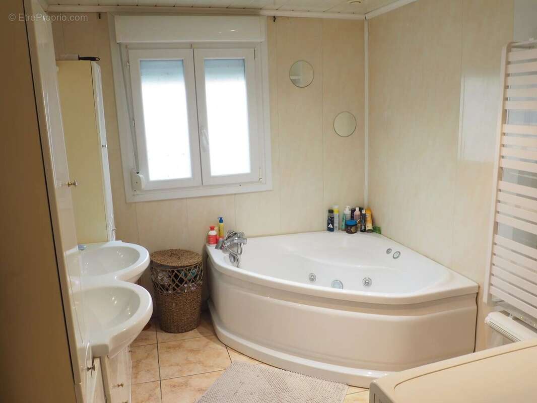 Maison à BRUAY-SUR-L&#039;ESCAUT