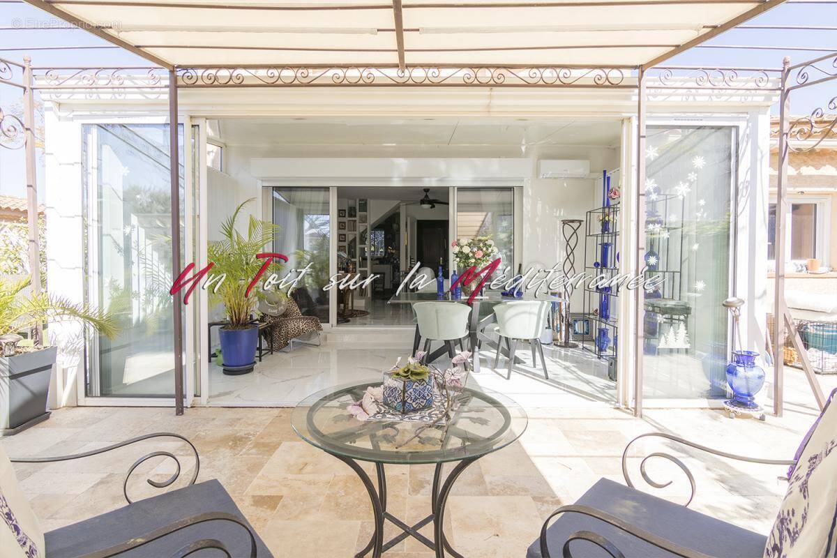 Maison à LA LONDE-LES-MAURES