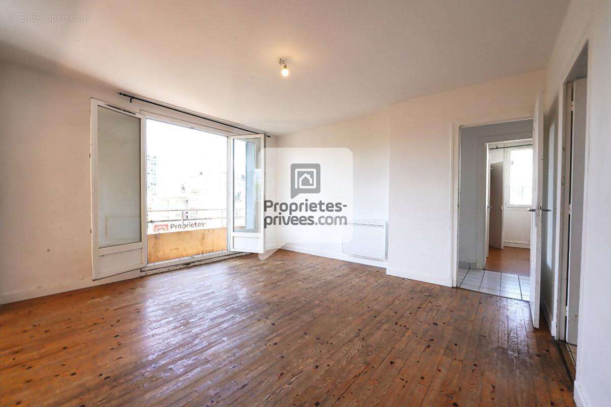 Appartement à LA TRONCHE