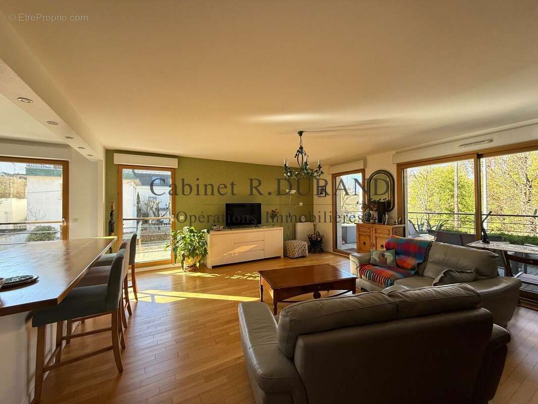 Appartement à COLOMBES