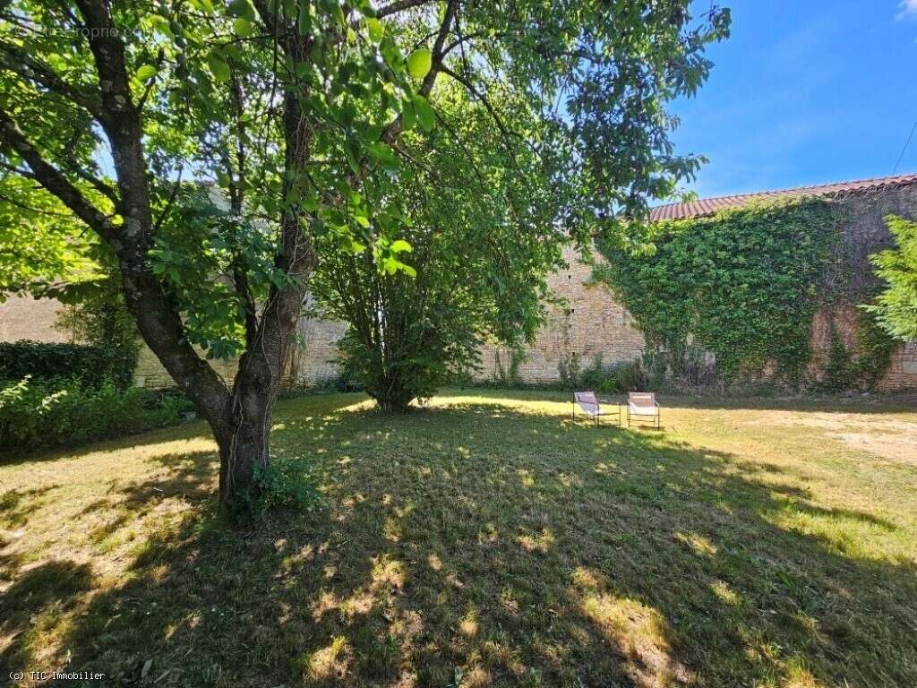 Jolie Maison de Pays Située dans un Hameau Très Calme - photo 21