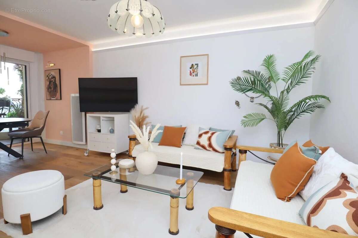 Appartement à HYERES