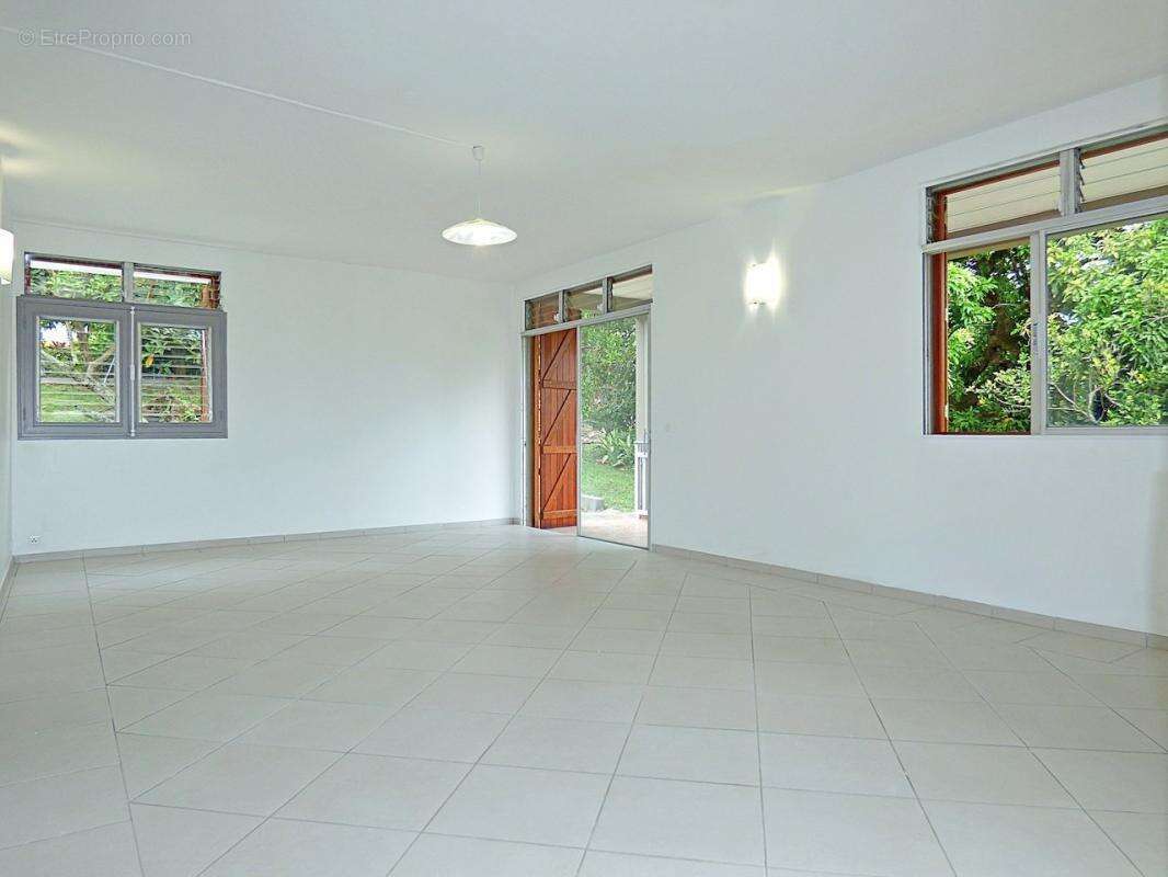 Maison à LE LAMENTIN