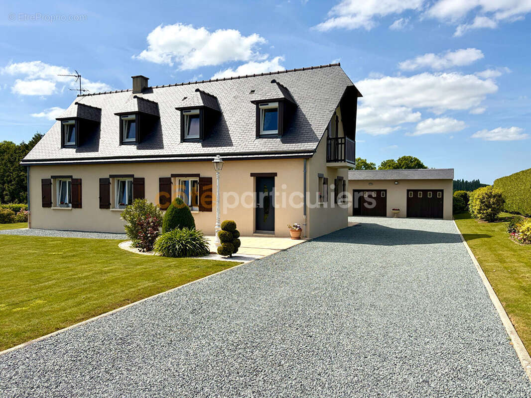 Maison à BRICQUEVILLE-LA-BLOUETTE