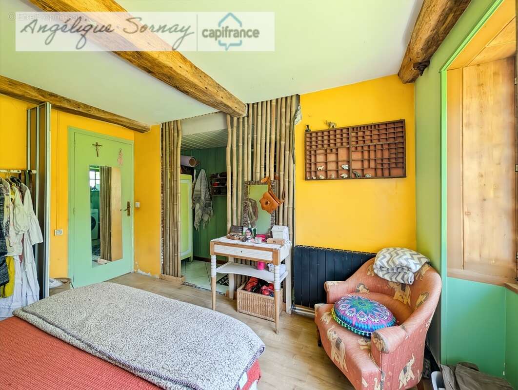 longère avec dépendances sur 3 115 m² – Francheville 39230 - photo 15