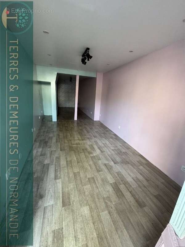 Maison à CORMEILLES